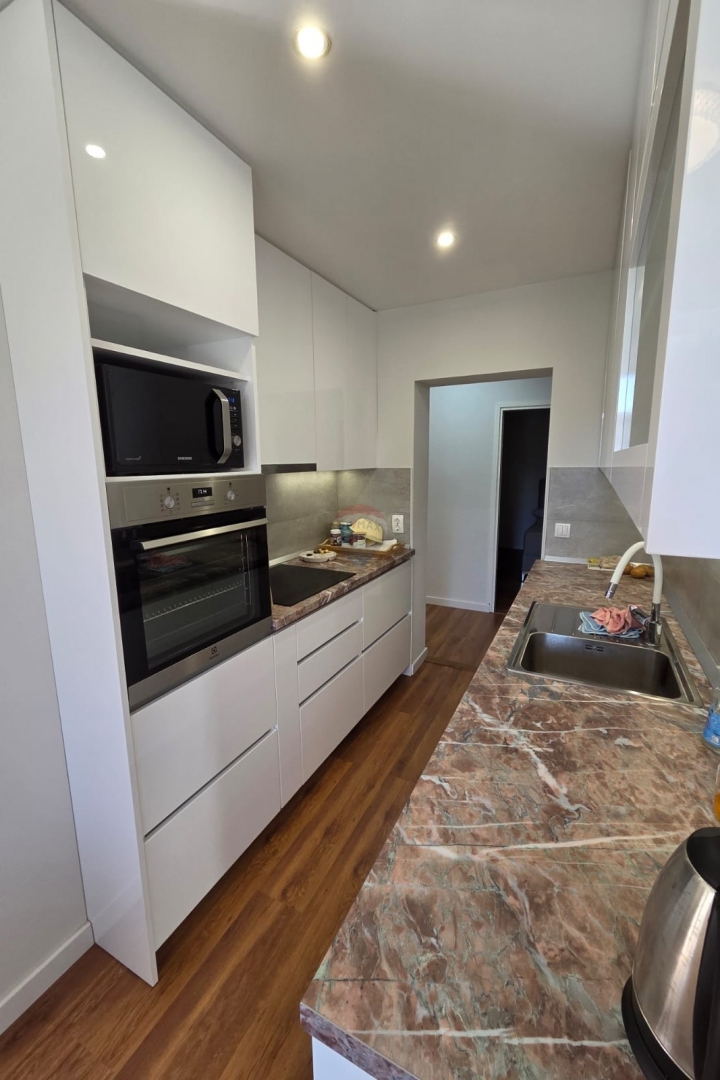 Appartamento Tribunj, 139m2