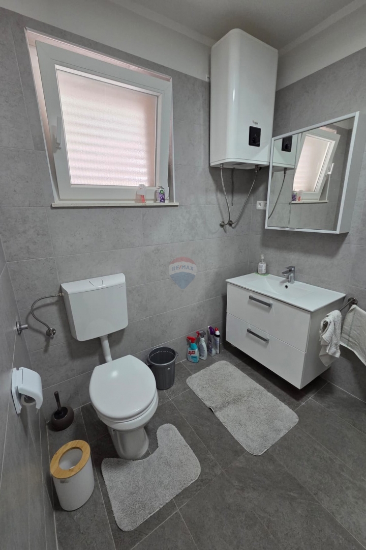 Appartamento Tribunj, 139m2