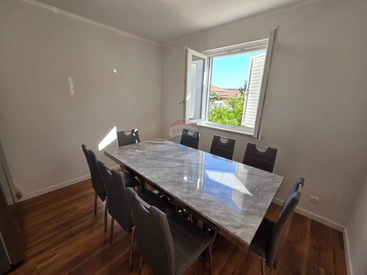 Appartamento Tribunj, 139m2