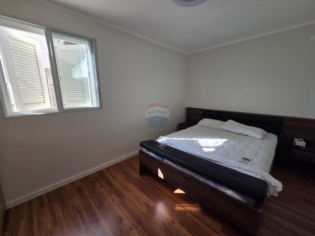 Appartamento Tribunj, 139m2