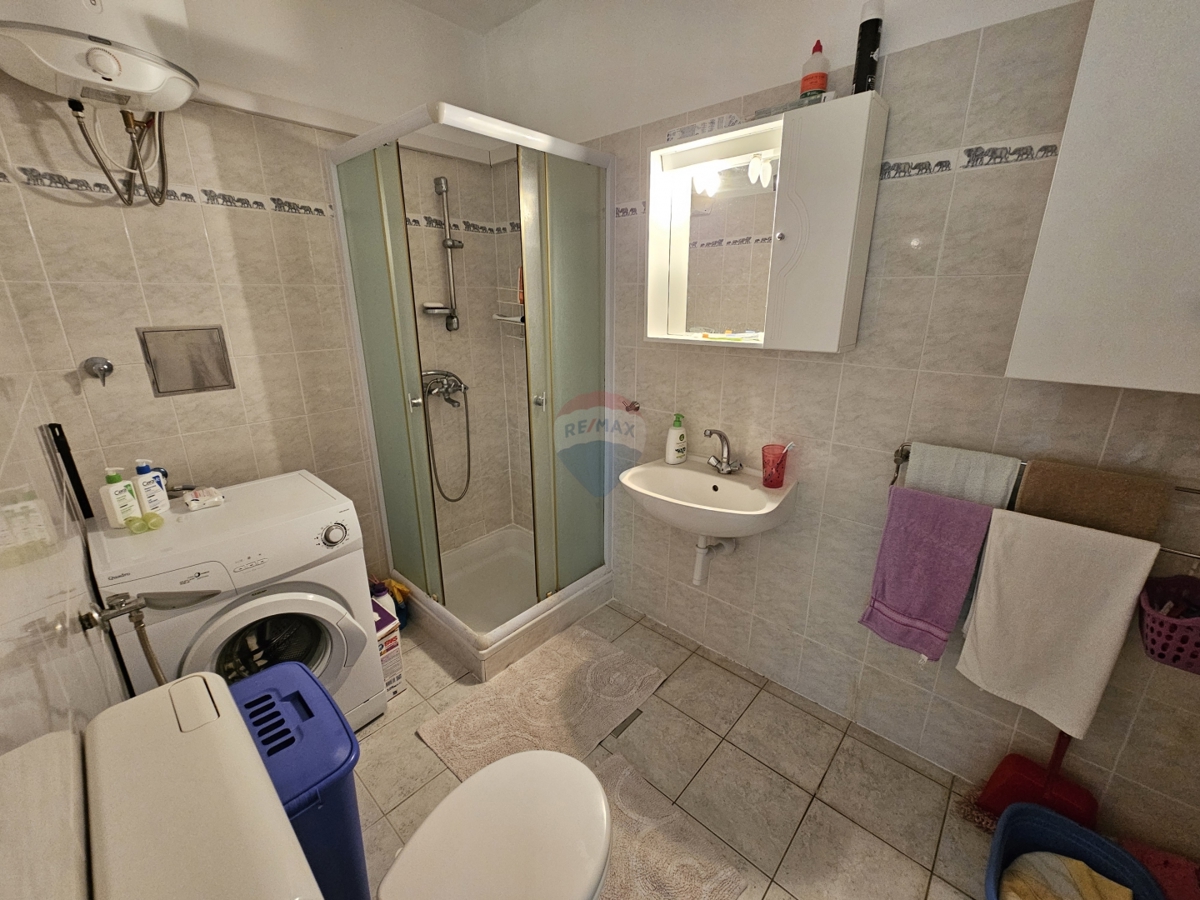 Appartamento con due camere da letto 50,32 m2 piano terra, Rogoznica