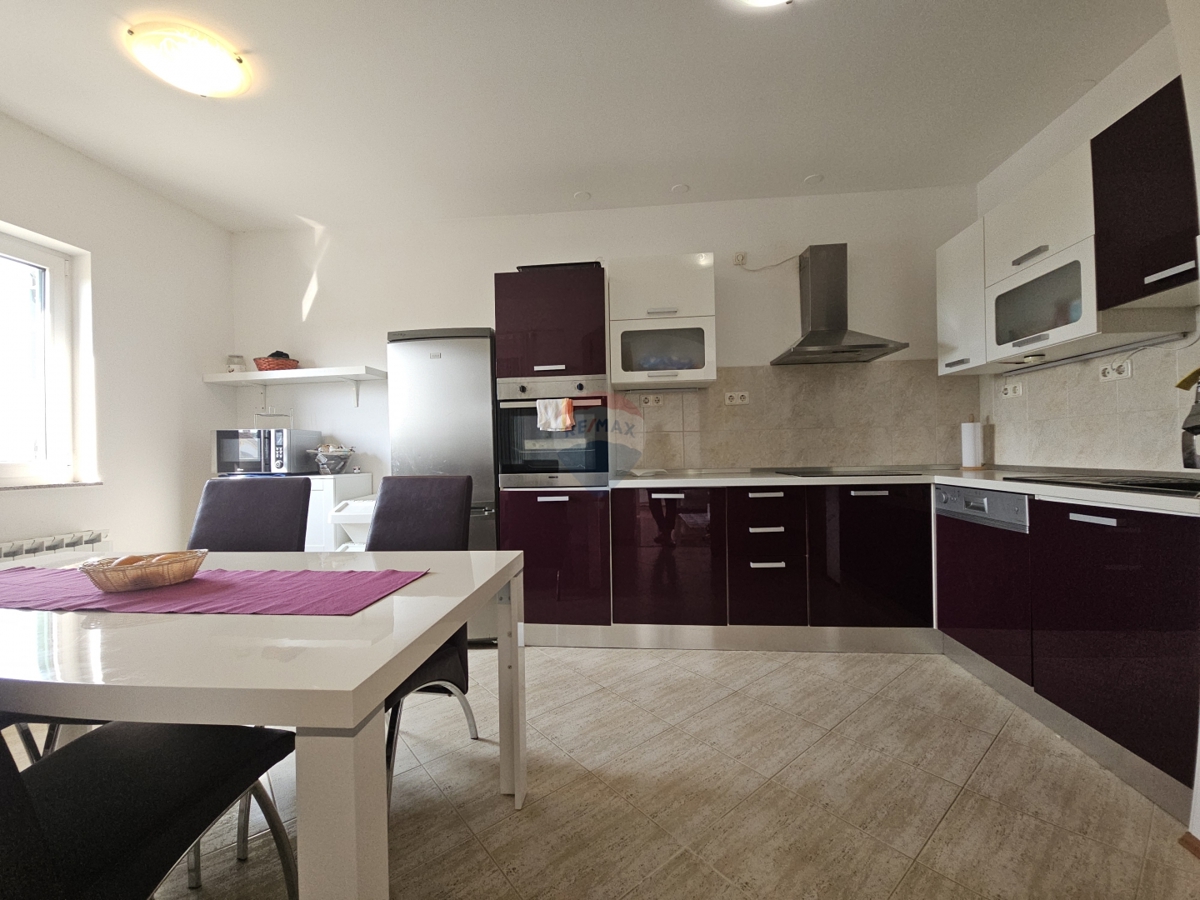 Appartamento Podsolarsko, Šibenik - Okolica, 83,86m2