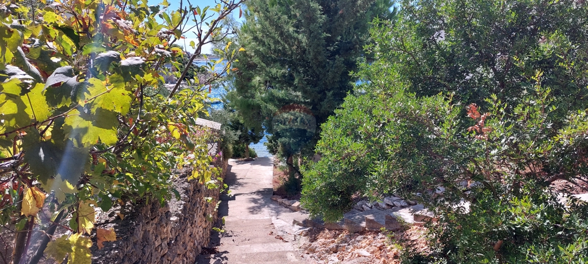 Appartamento con due camere da letto e giardino di 82 m2, Stivašnica