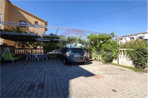 Casa Tribunj, 120,36m2