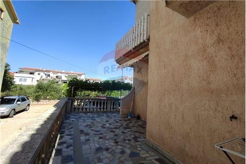 Casa Tribunj, 120,36m2