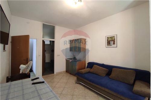 Casa Tribunj, 120,36m2