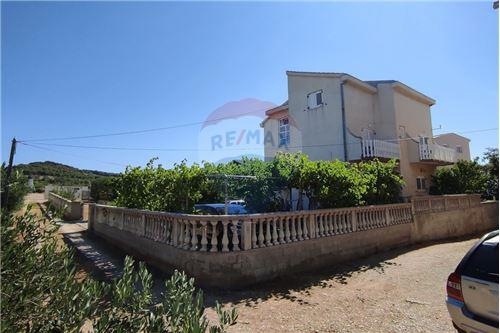 Casa Tribunj, 120,36m2