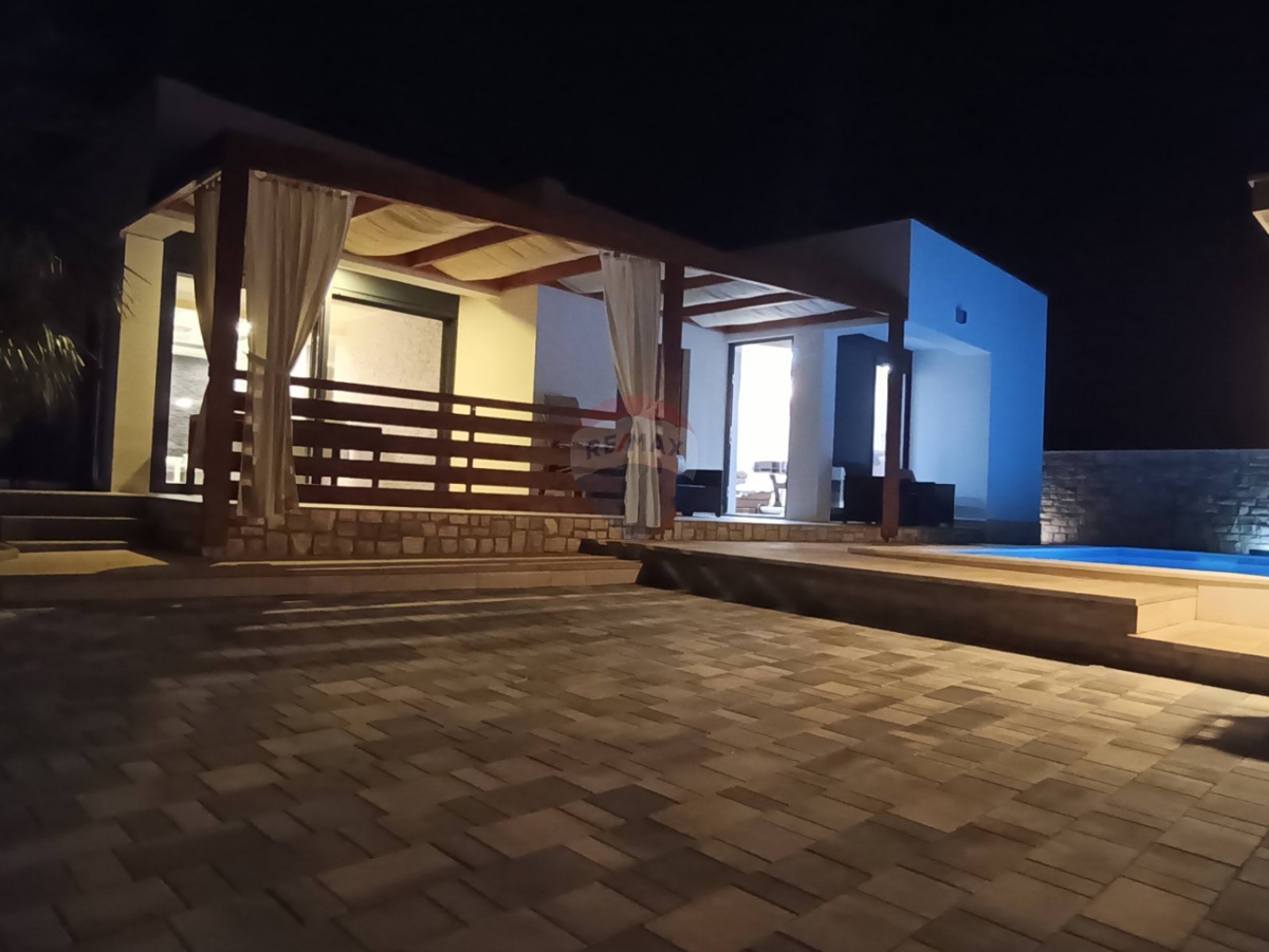 Casa Vodice, 393m2