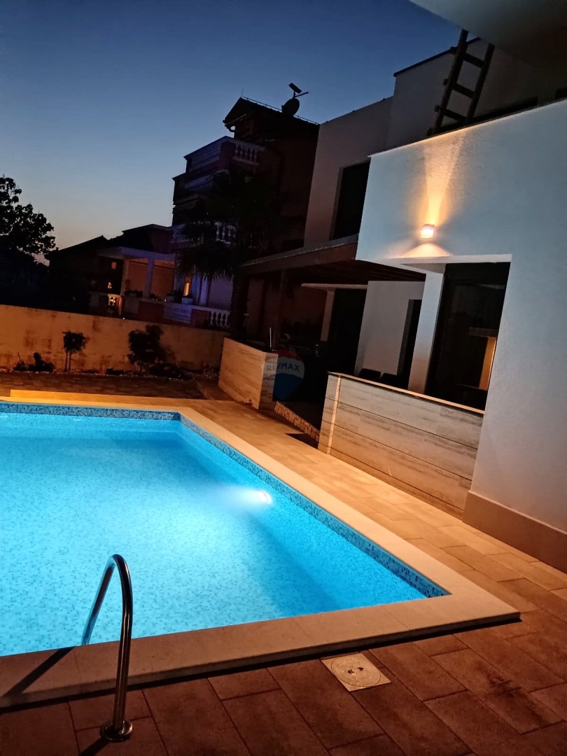 Casa Vodice, 393m2