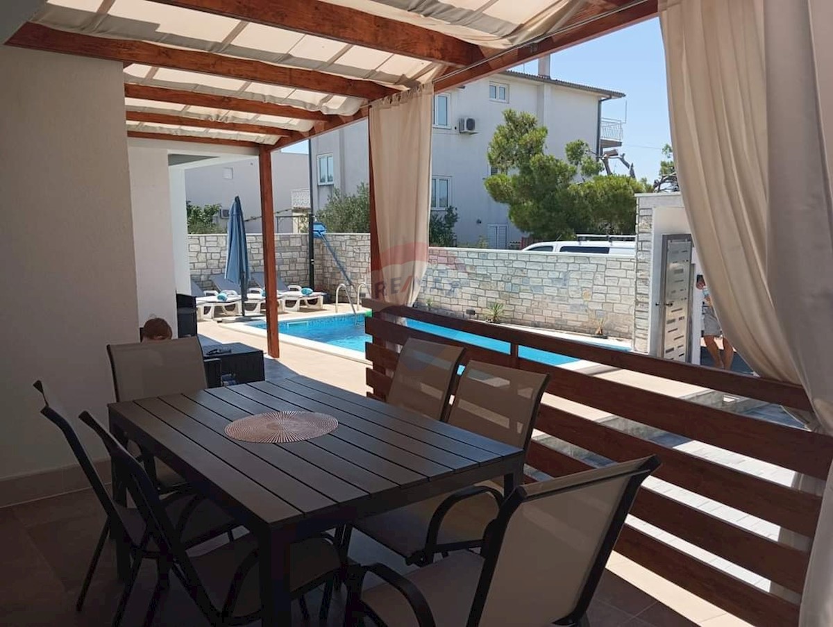 Casa Vodice, 393m2