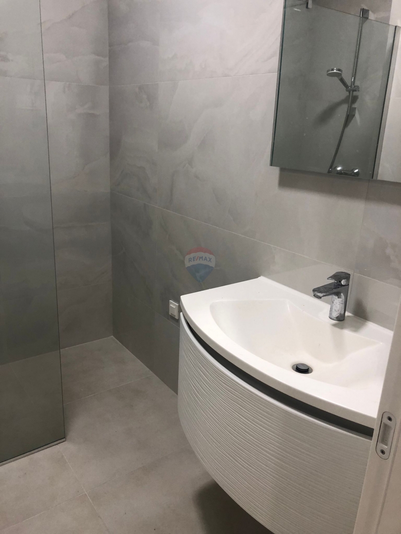 Appartamento Brodarica, Šibenik - Okolica, 93,56m2