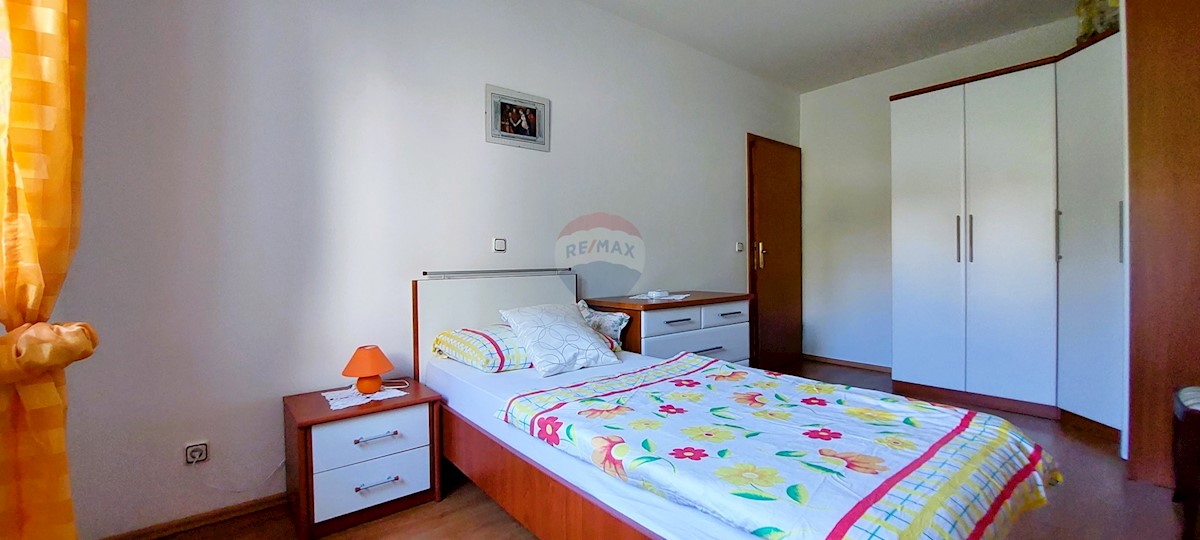 Appartamento Rogoznica, 117m2