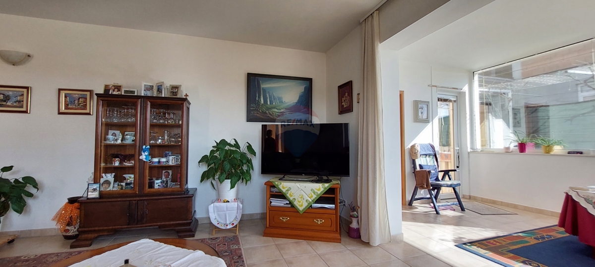 Appartamento Rogoznica, 117m2