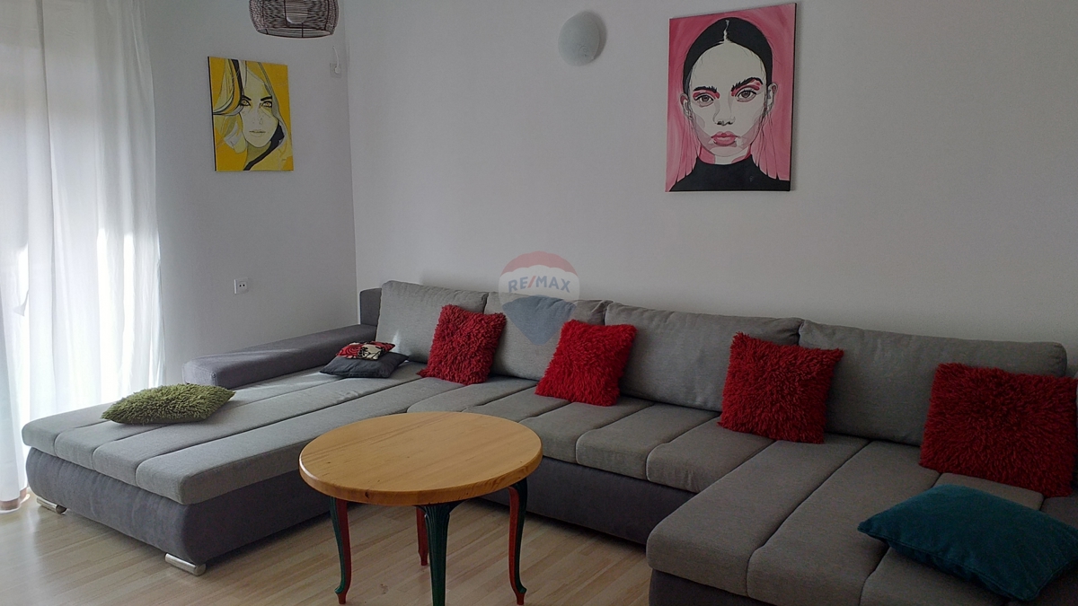 Appartamento Njivice, Šibenik, 198m2