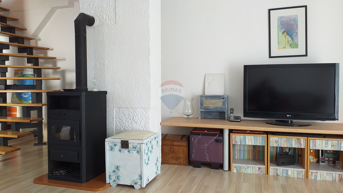 Appartamento Njivice, Šibenik, 198m2