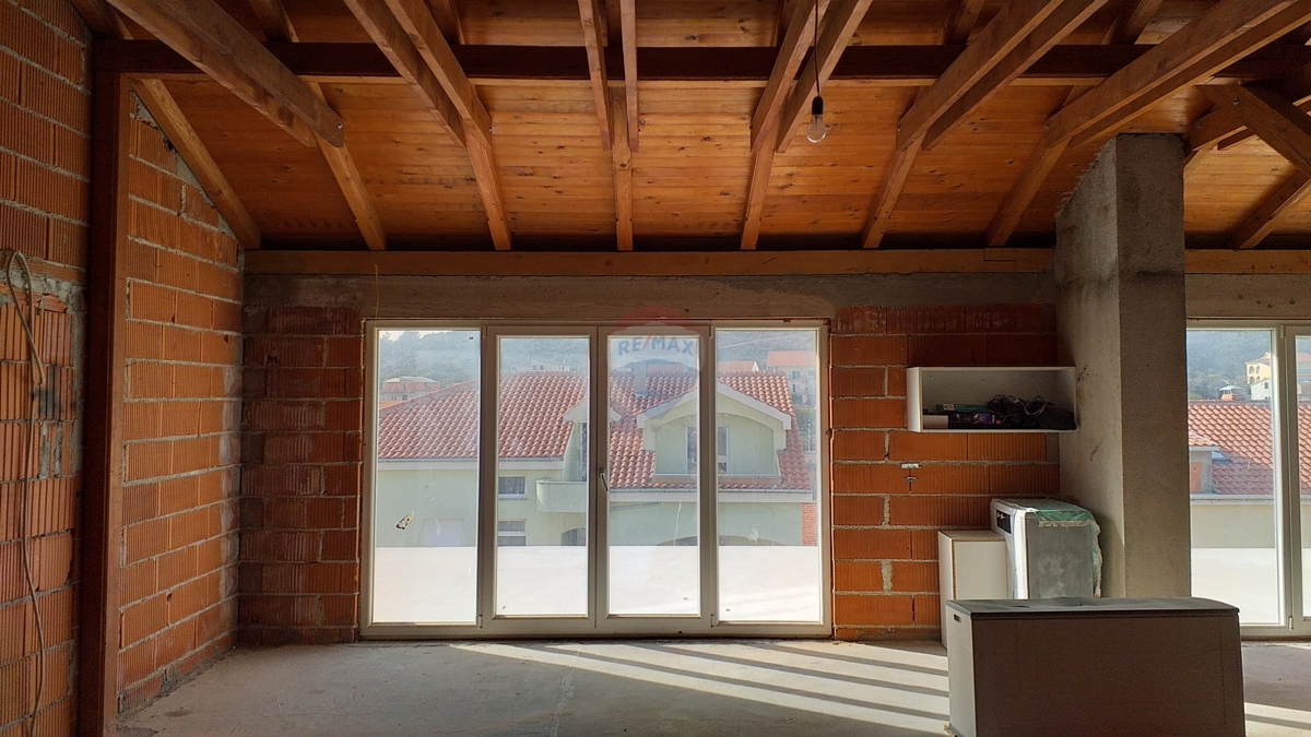 Appartamento Njivice, Šibenik, 198m2