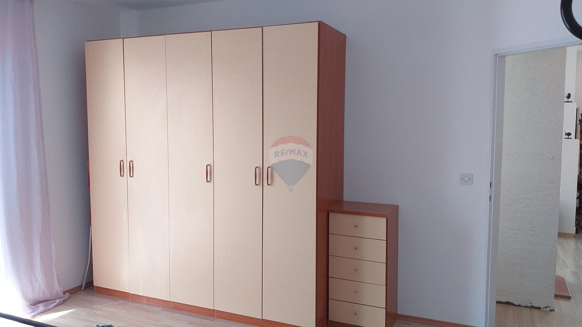 Appartamento Njivice, Šibenik, 198m2