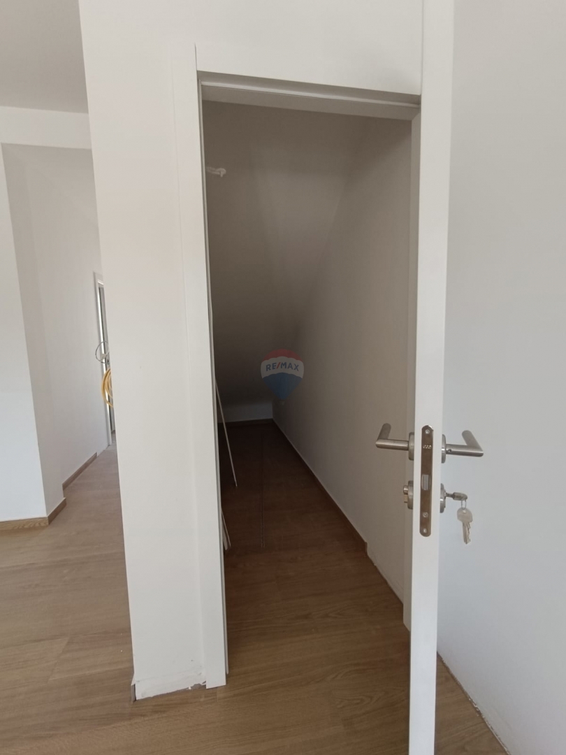 Casa Pirovac, 102,22m2