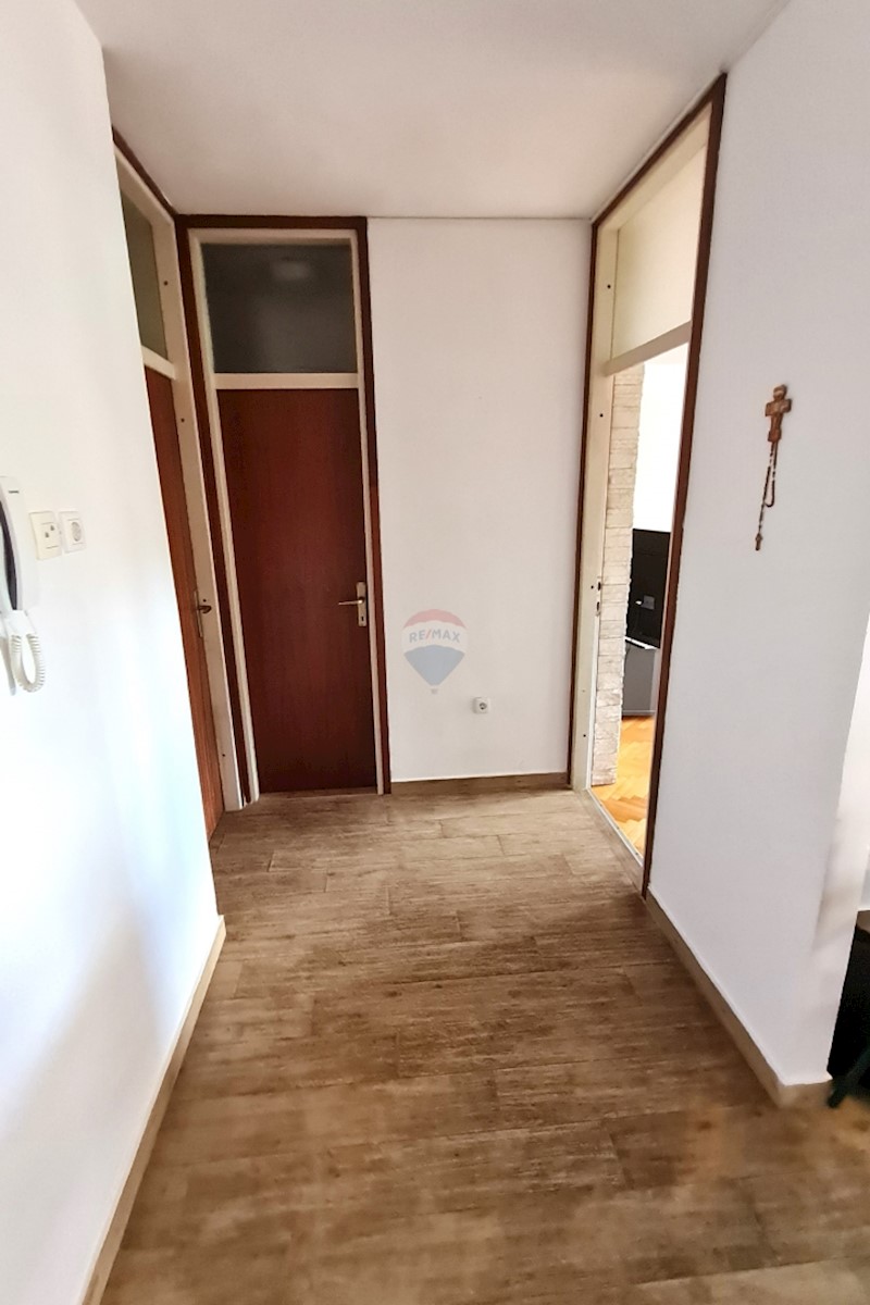 Appartamento Meterize, Šibenik, 82,87m2