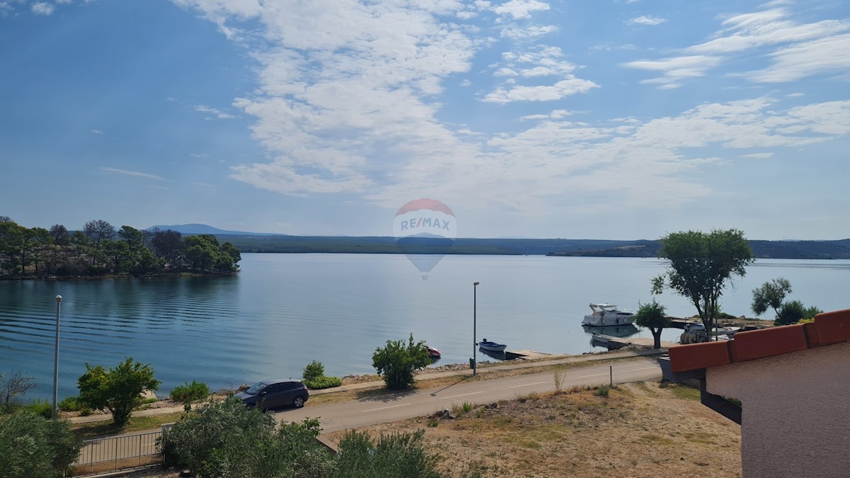 Casa Raslina, Šibenik - Okolica, 165m2