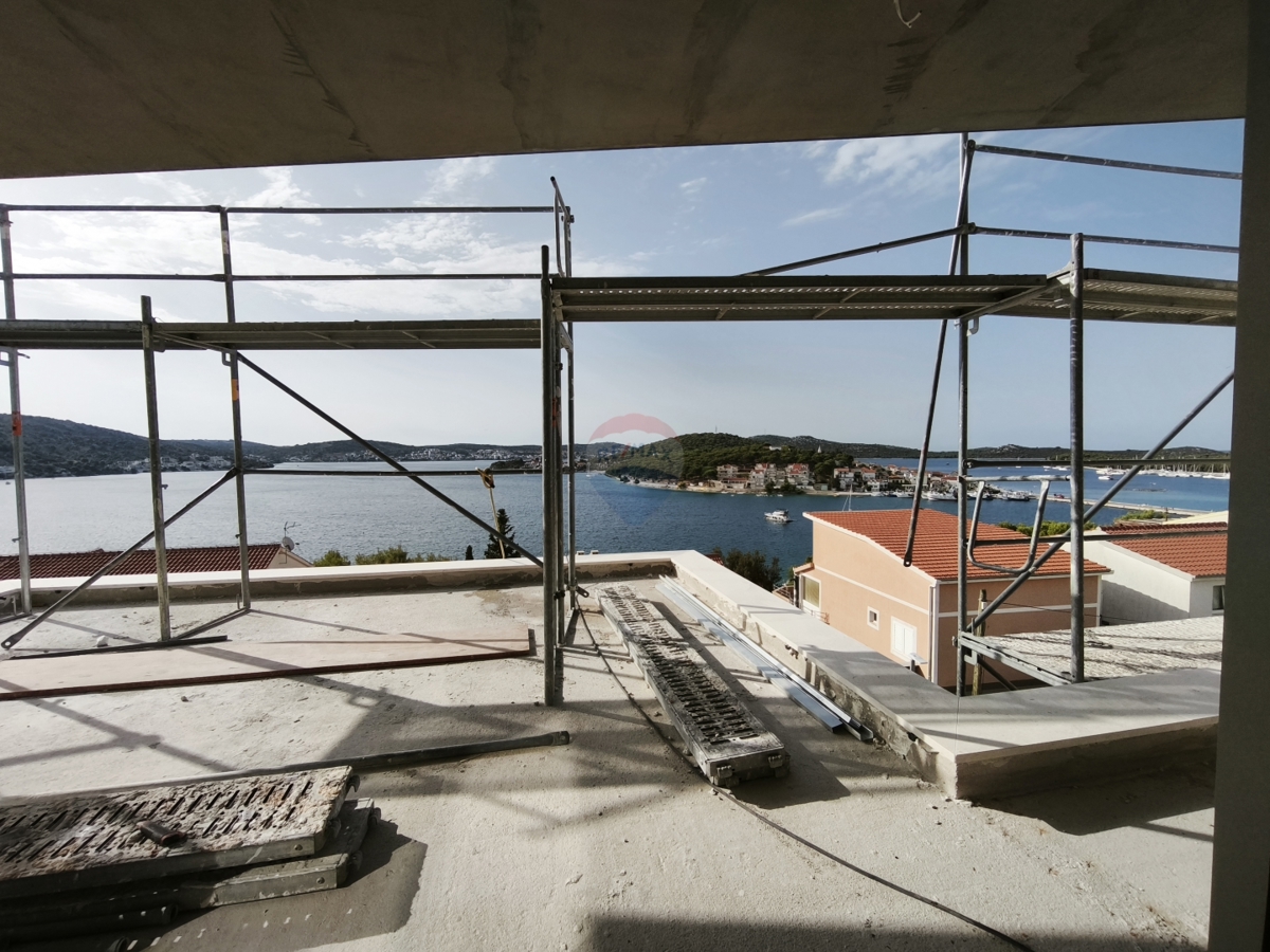 Attico duplex di lusso con splendida vista, Rogoznica