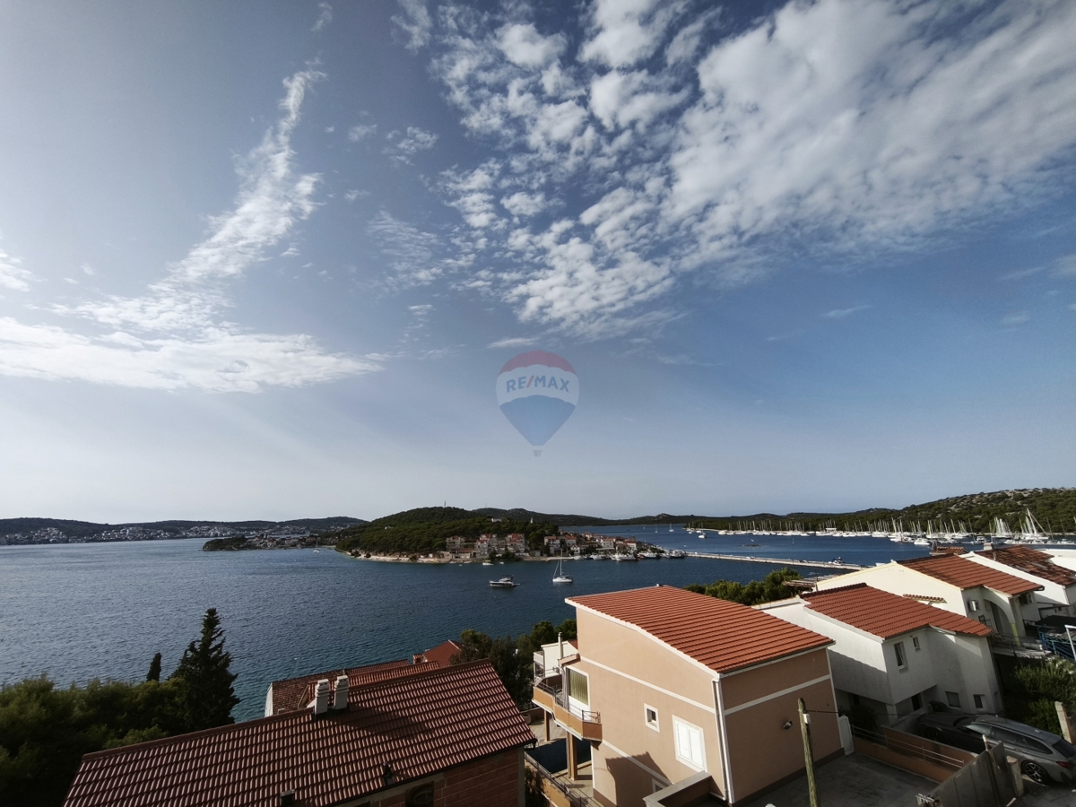 Attico duplex di lusso con splendida vista, Rogoznica