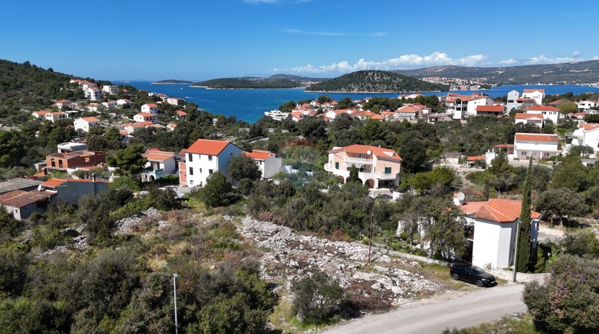 Terreno edificabile 595 m2, Ražanj