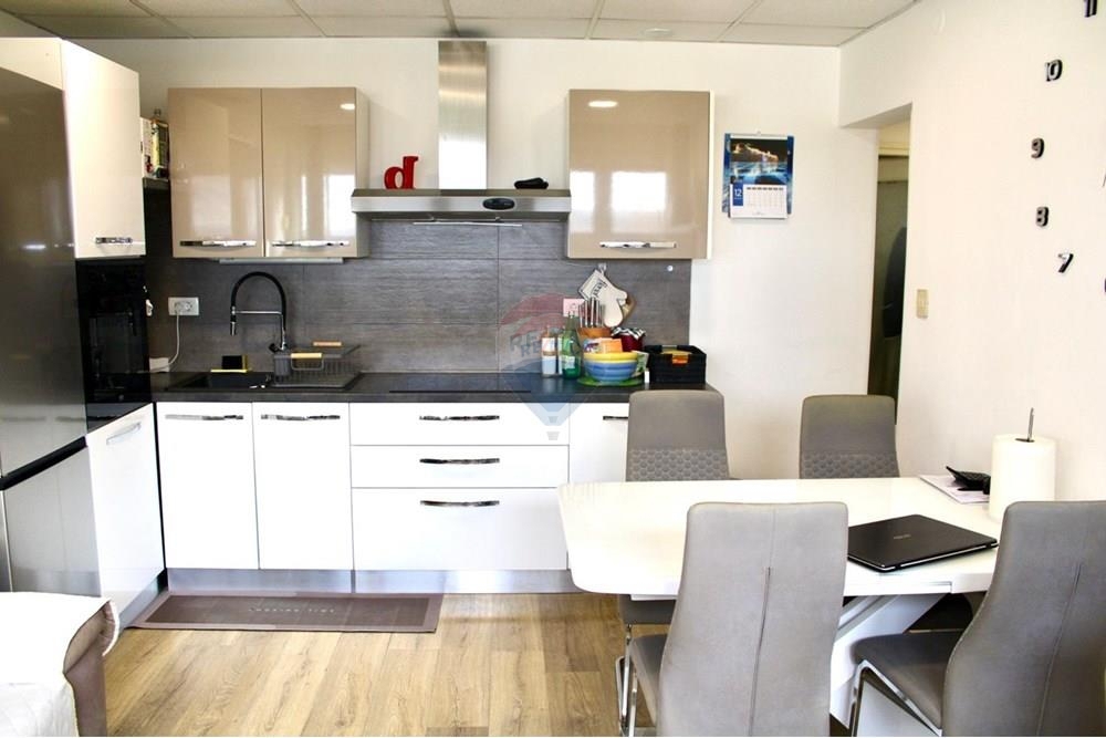 Appartamento Križ, Šibenik, 50,20m2