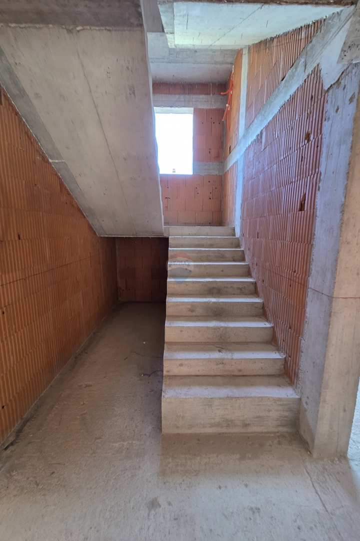 Appartamento Vidici, Šibenik, 135,86m2