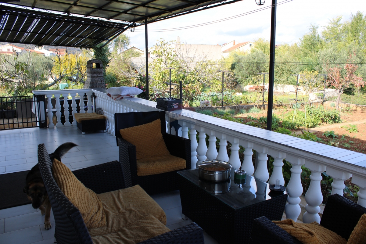 Casa Raslina, Šibenik - Okolica, 284m2
