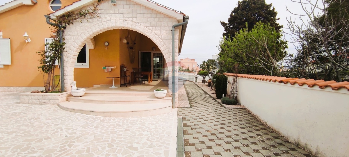 Casa Vodice, 281,03m2
