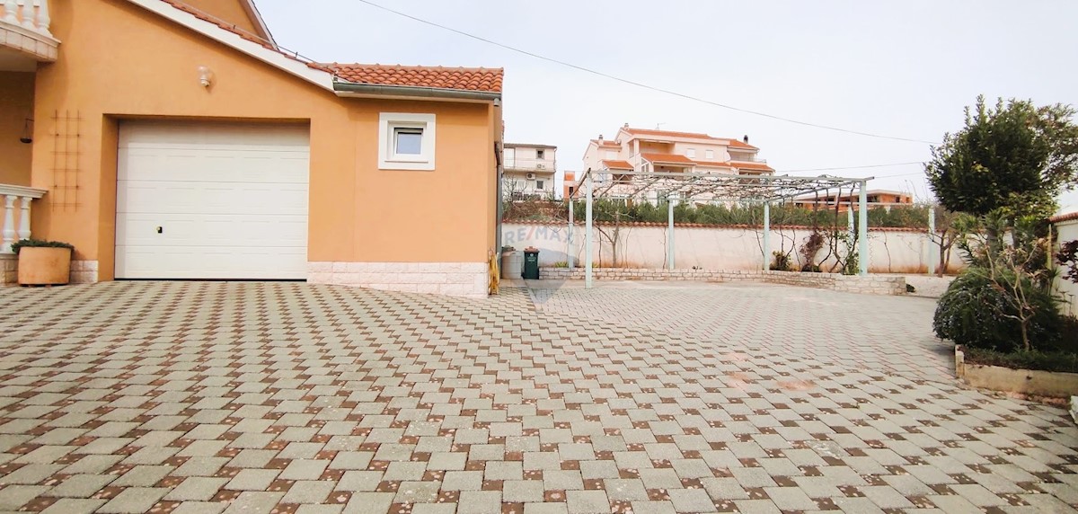 Casa Vodice, 281,03m2