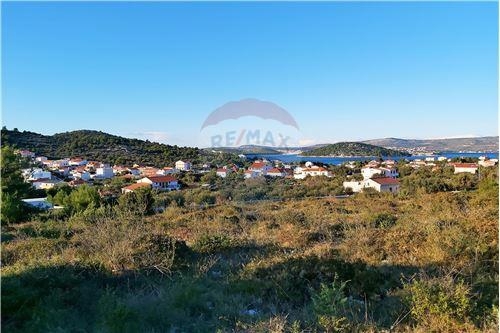 Terreno edificabile 4462 m2 Stivašnica, Rogoznica