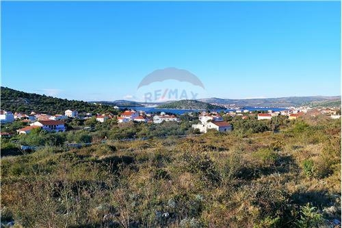 Terreno edificabile 4462 m2 Stivašnica, Rogoznica