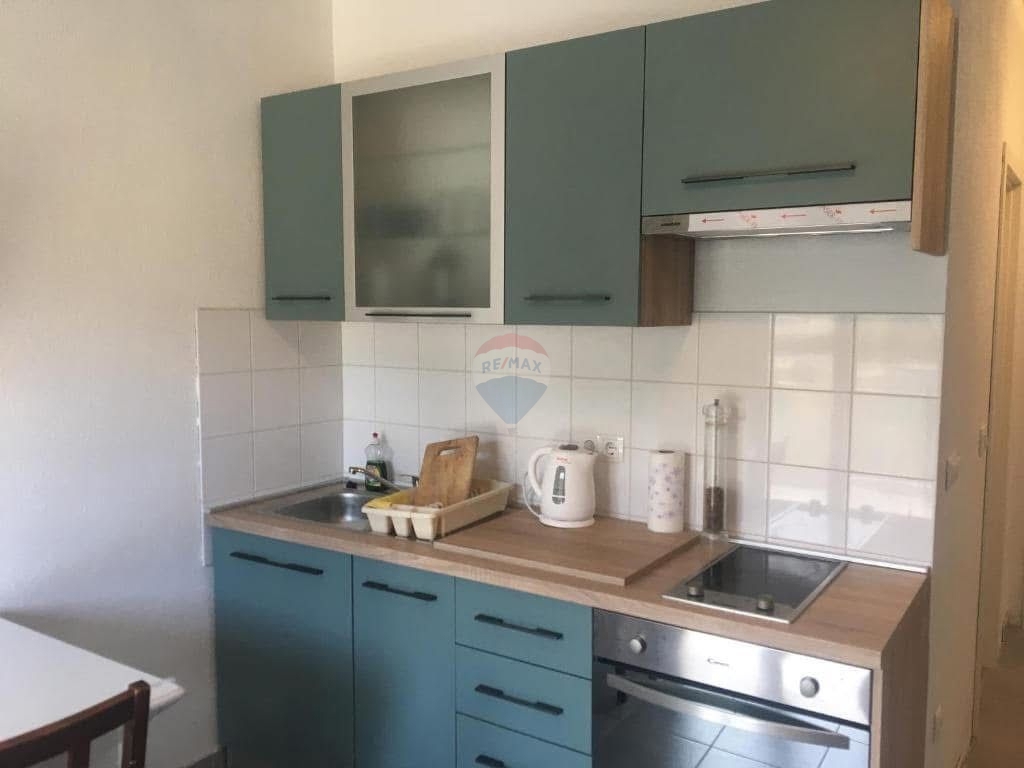 Prima fila al mare, Casa con 6 appartamenti, Kalebova Luka - Rogoznica
