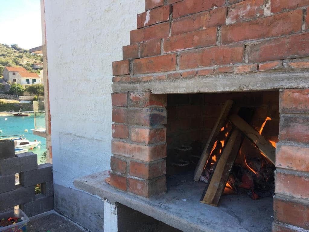 Prima fila al mare, Casa con 6 appartamenti, Kalebova Luka - Rogoznica