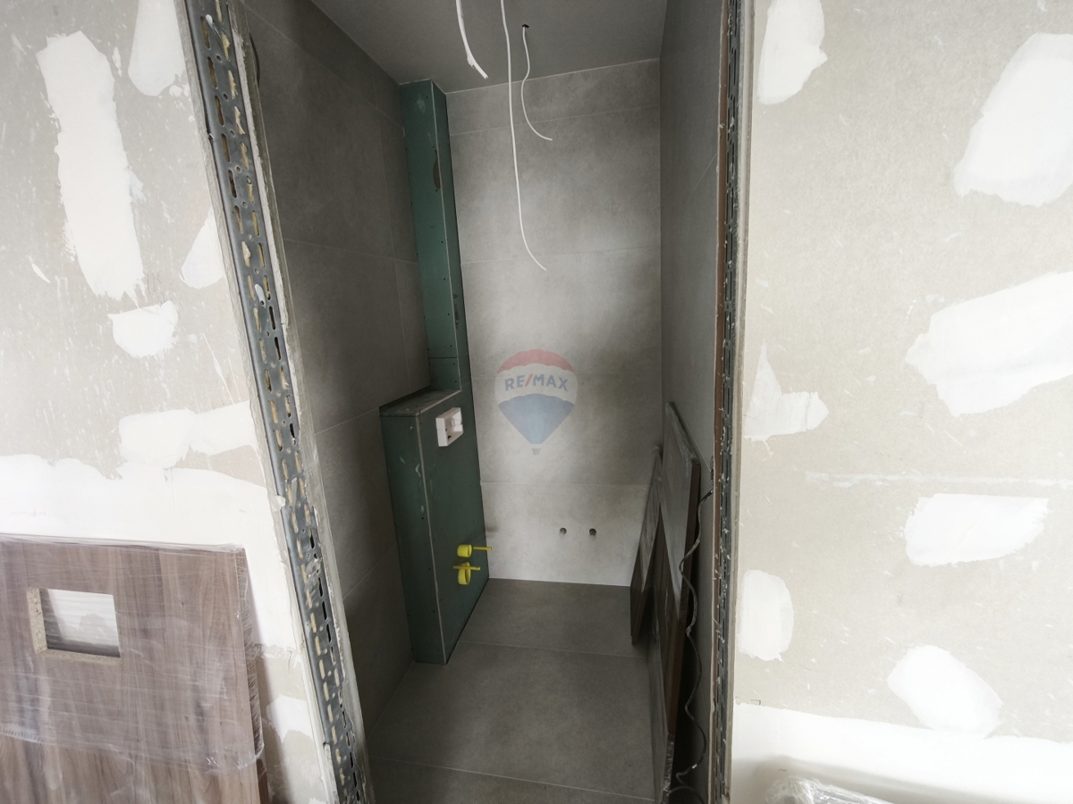 Lussuoso appartamento al piano terra con piscina, Rogoznica