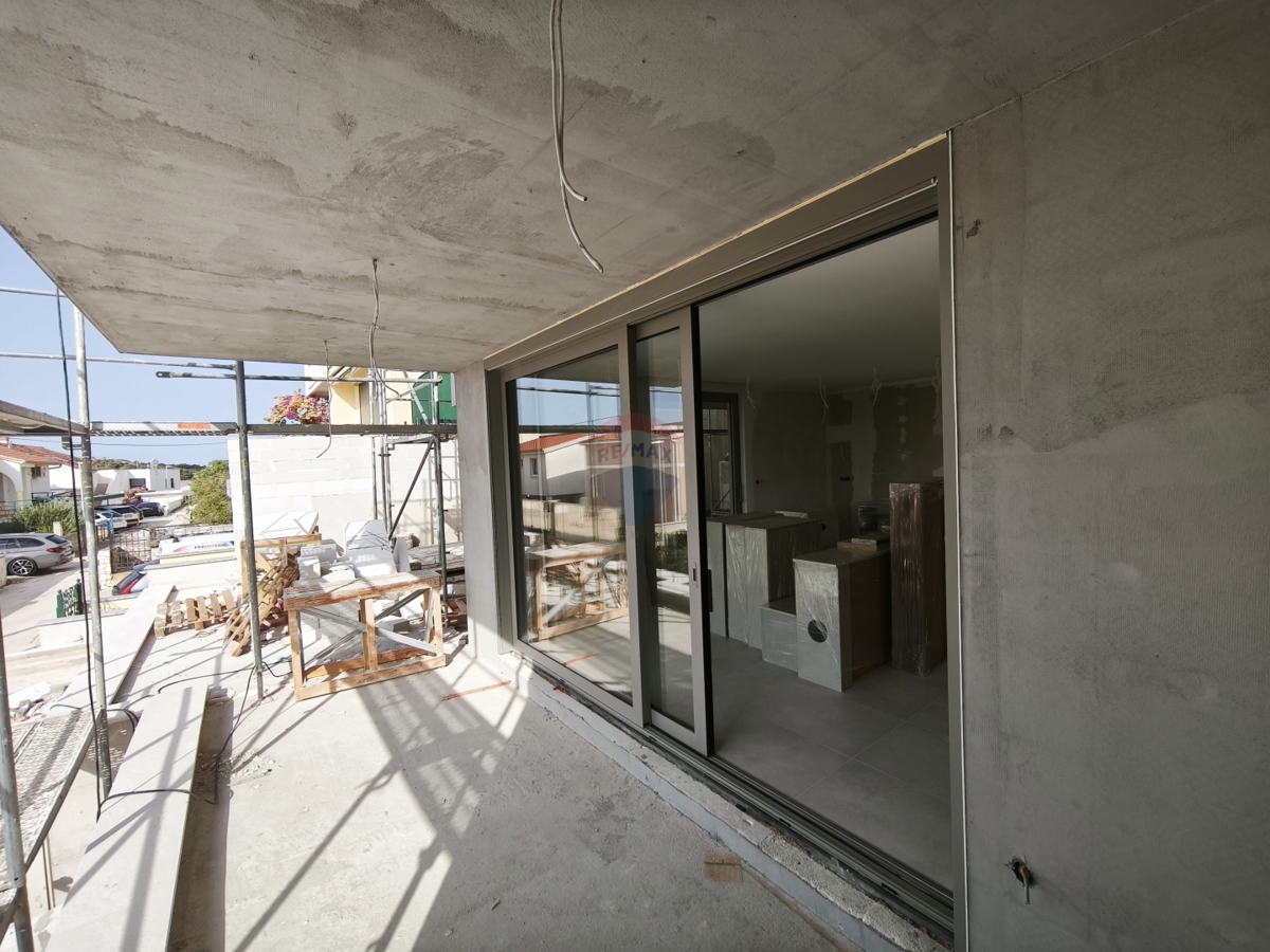 Lussuoso appartamento al piano terra con piscina, Rogoznica