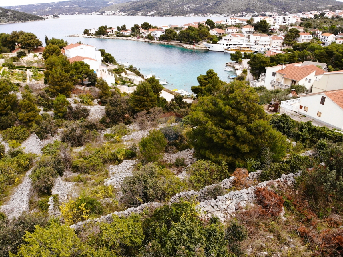 Terreno edificabile sul mare 1367 m2, Ražanj