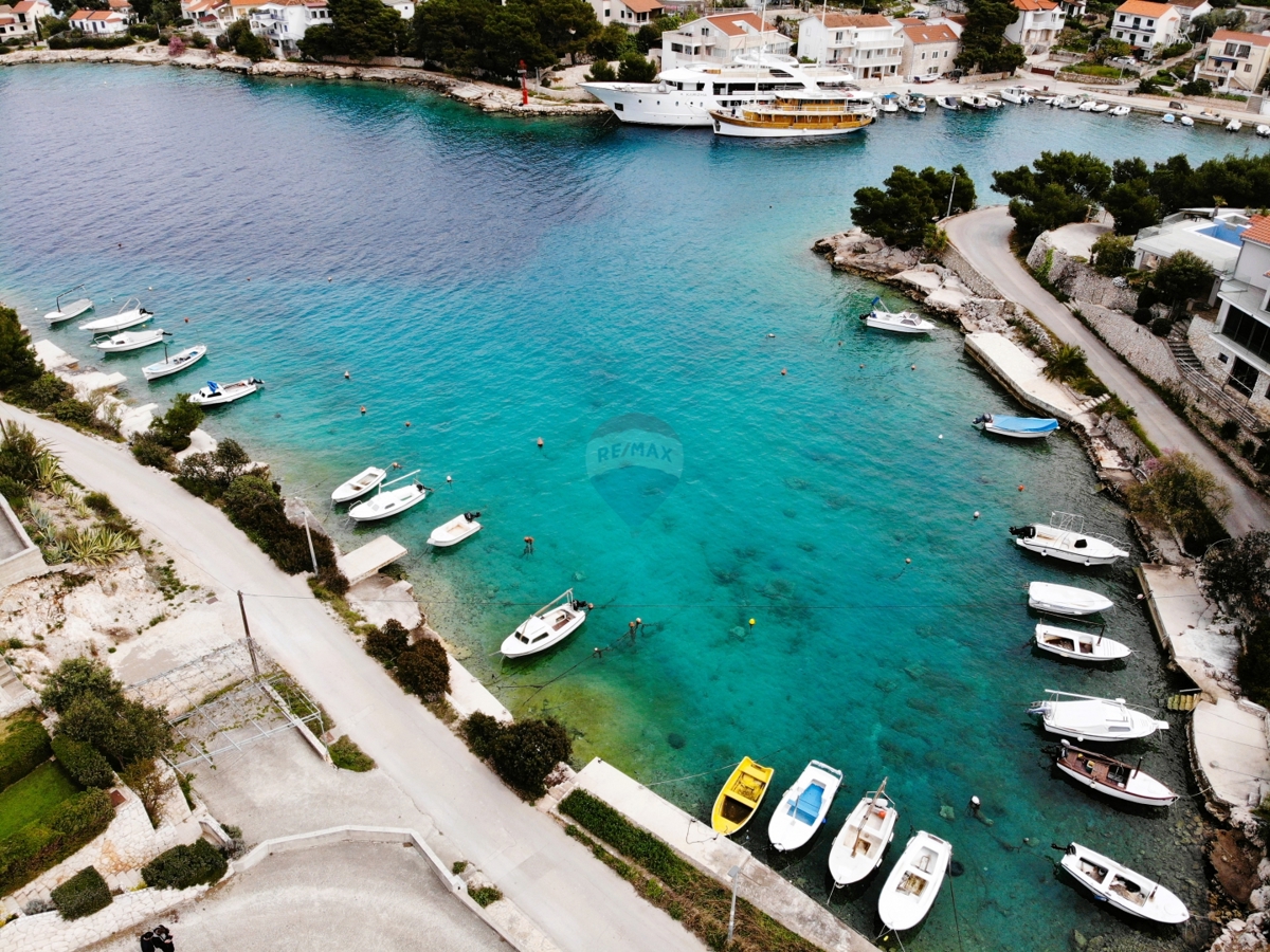 Terreno edificabile sul mare 1367 m2, Ražanj