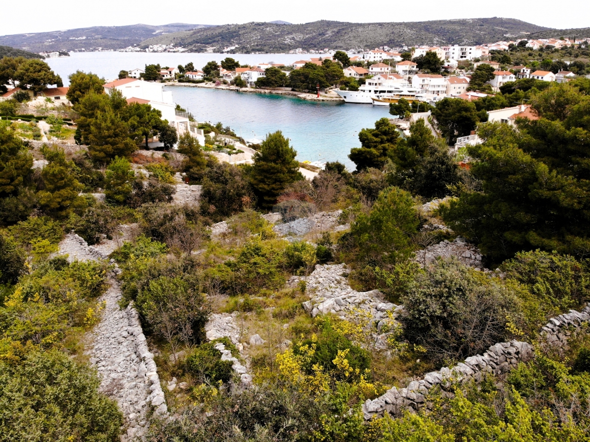 Terreno edificabile sul mare 1367 m2, Ražanj