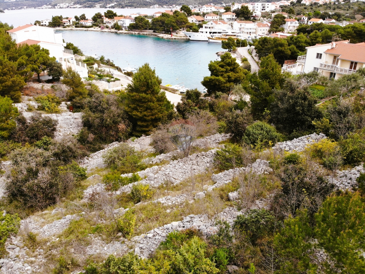 Terreno edificabile sul mare 1367 m2, Ražanj