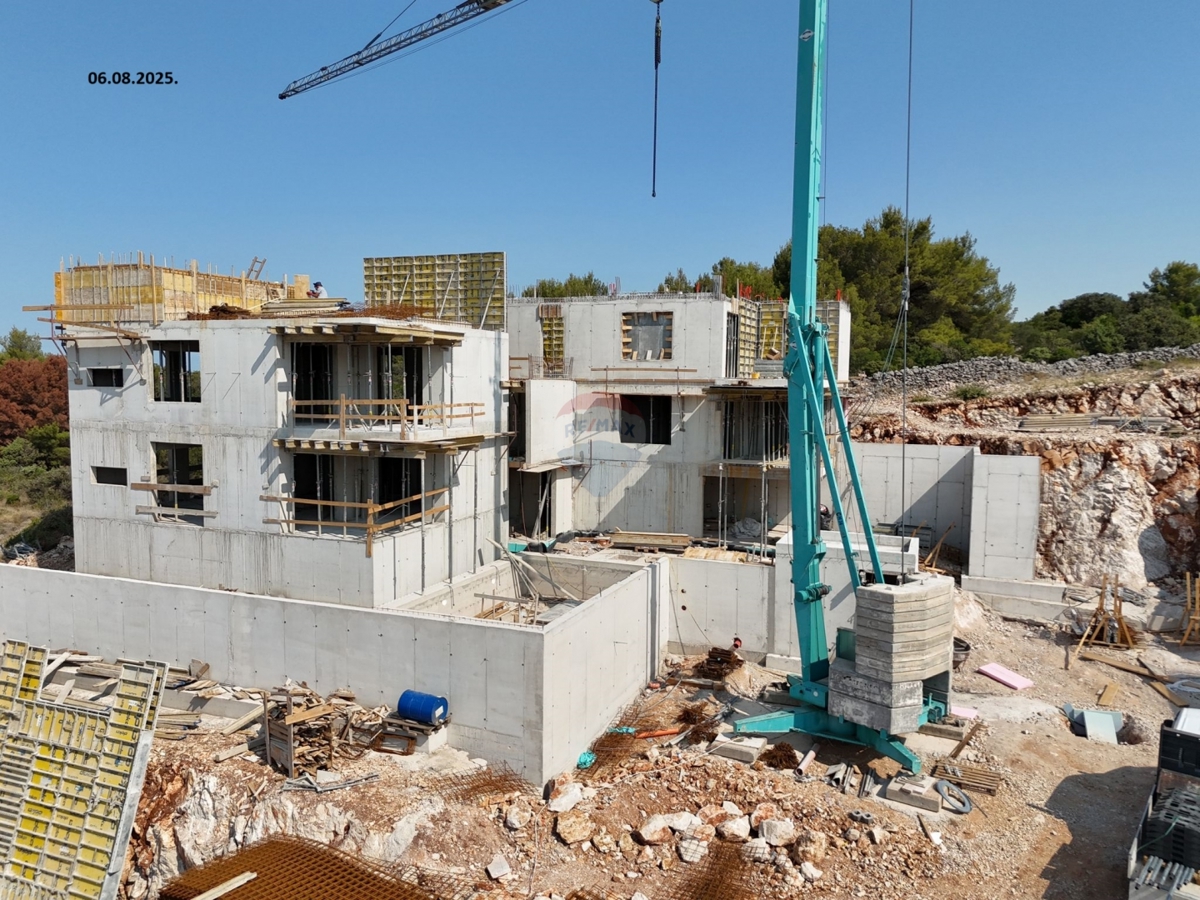 Appartamento di lusso con terrazza sul tetto e piscina (A3) – Primošten