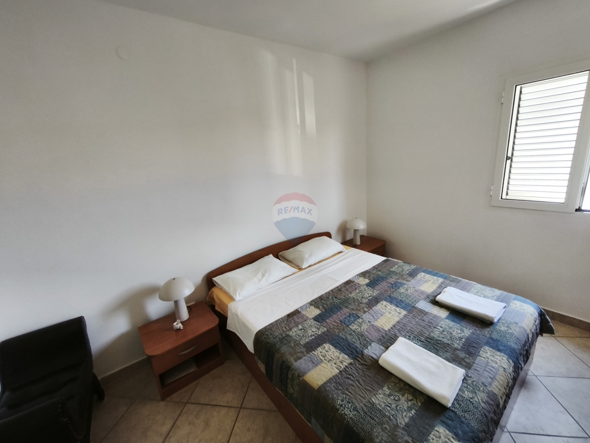 Casa con 6 appartamenti a Primošten - Fantastica vista sul mare!