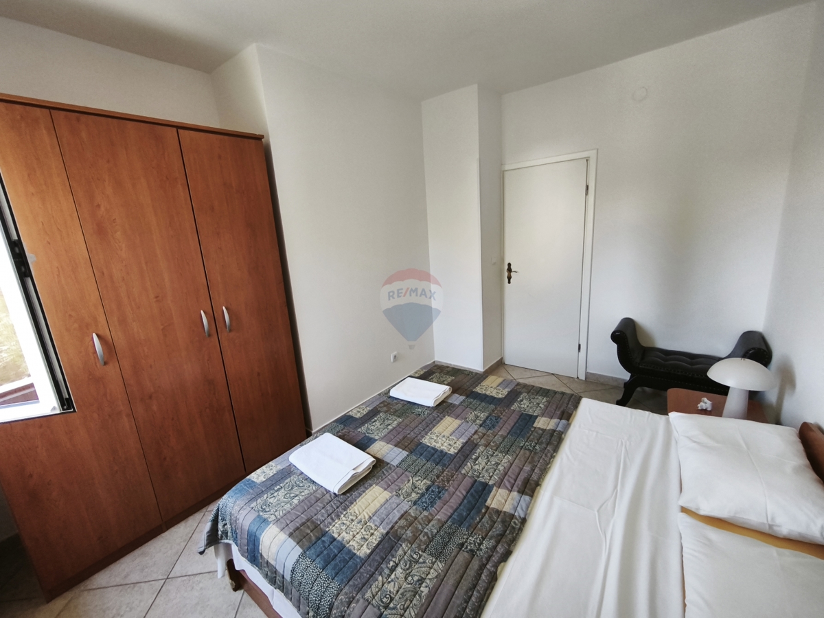 Casa con 6 appartamenti a Primošten - Fantastica vista sul mare!