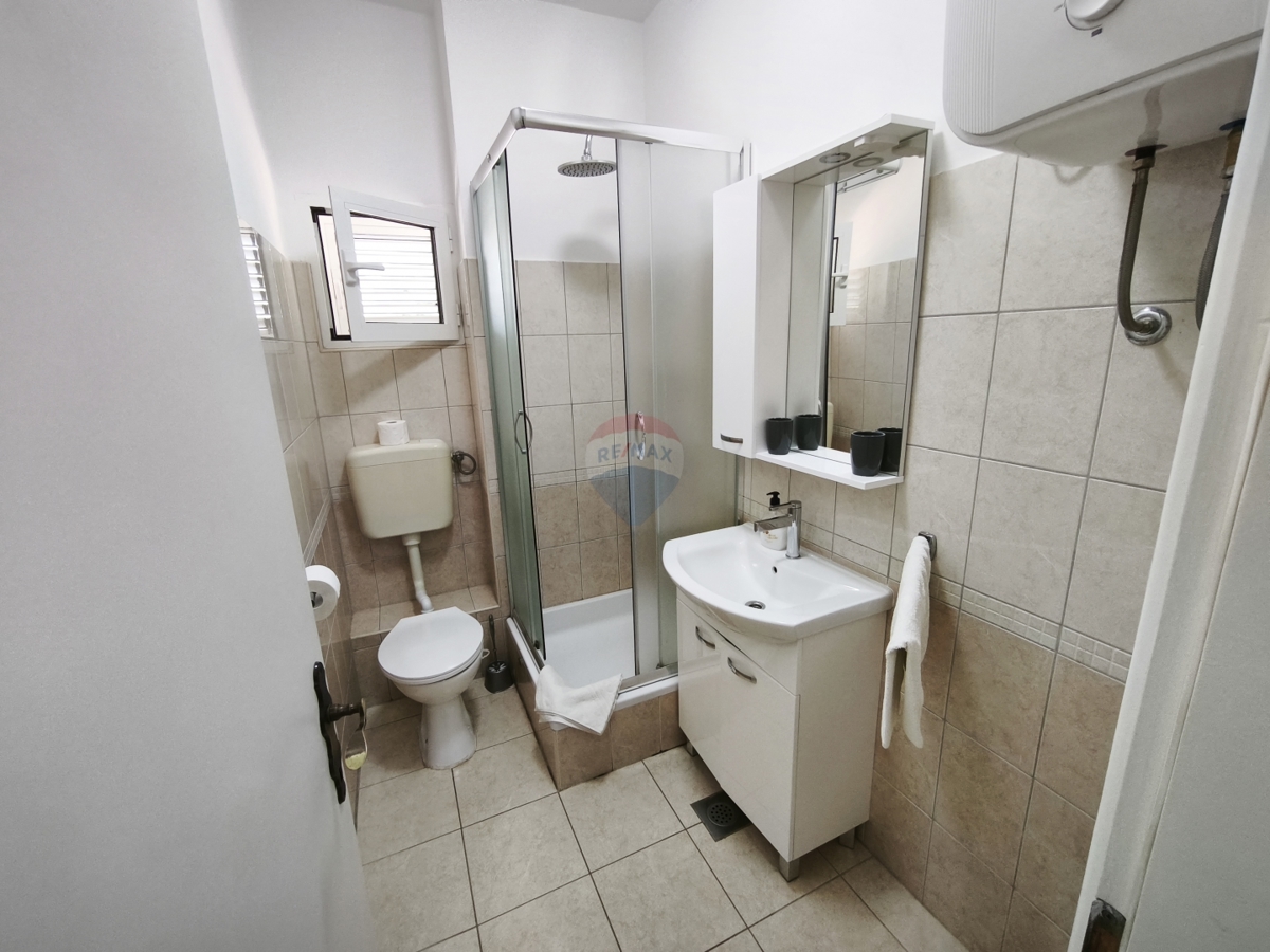 Casa con 6 appartamenti a Primošten - Fantastica vista sul mare!