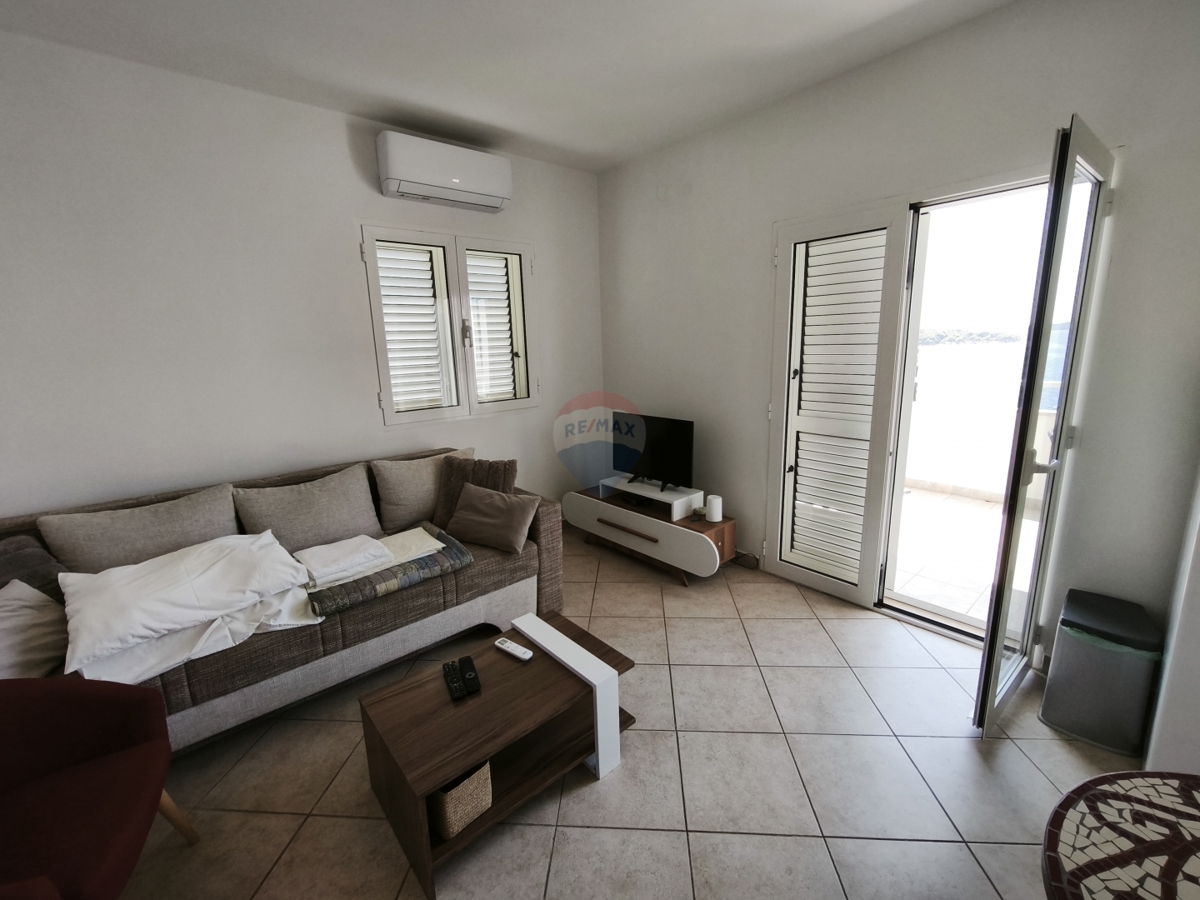 Casa con 6 appartamenti a Primošten - Fantastica vista sul mare!