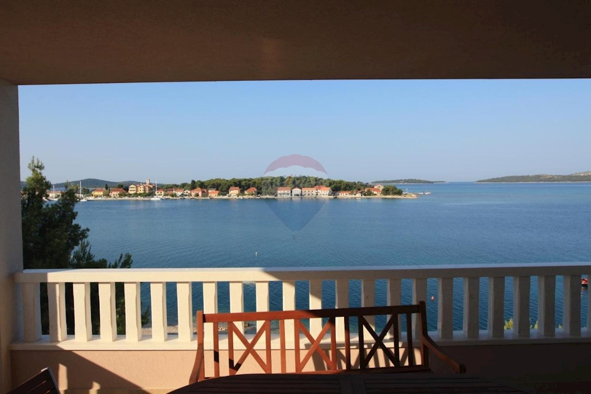 Appartamento Brodarica, Šibenik - Okolica, 164,23m2