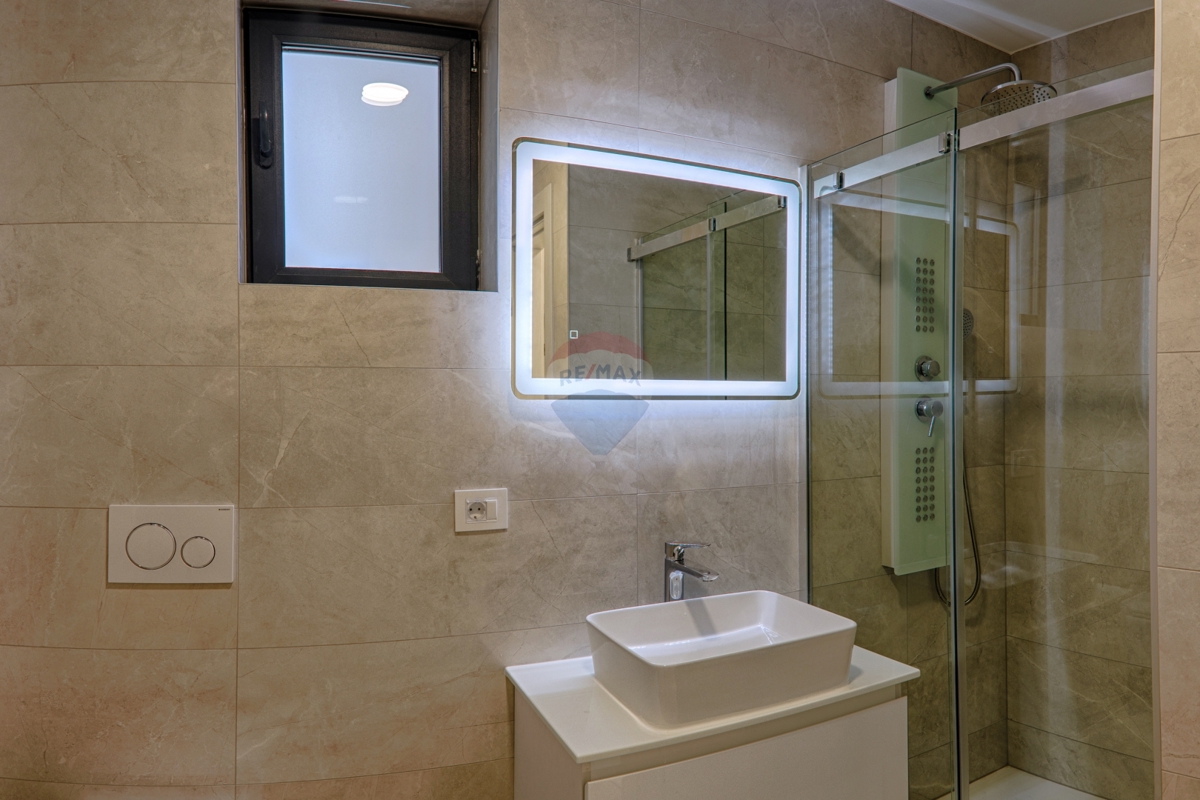 Appartamento Vodice, 142m2