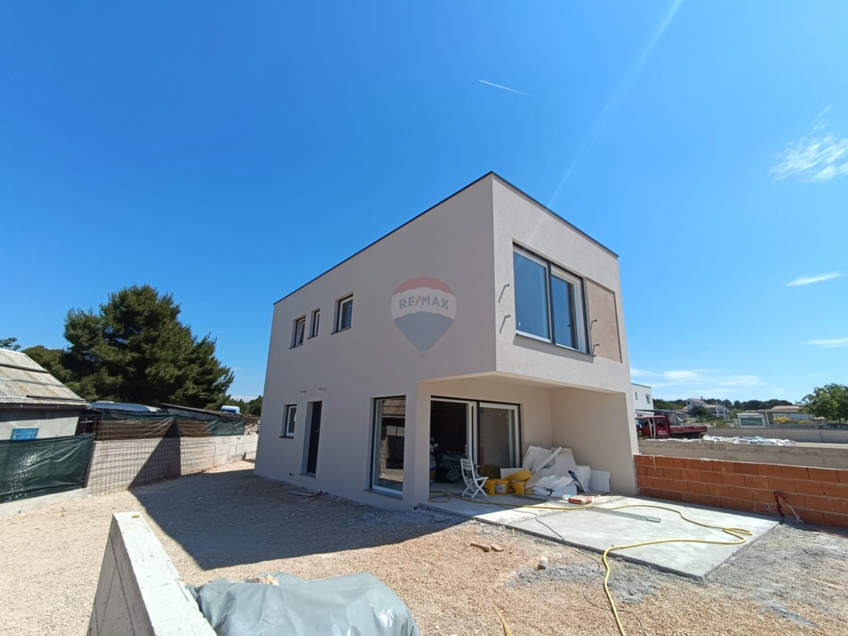 Casa Pirovac, 99,40m2